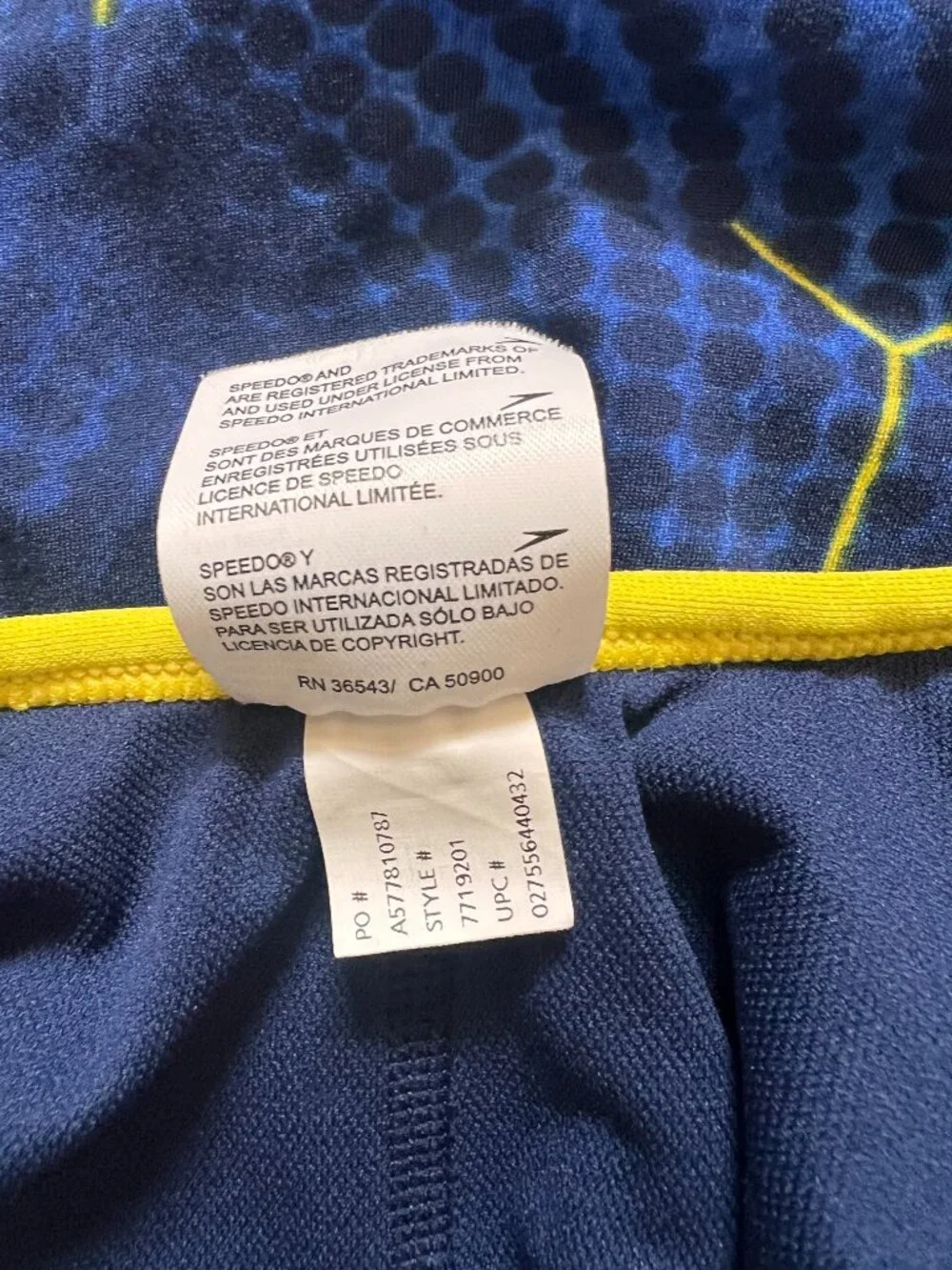 Speedo Endurance+ Kids One Piece Swimsuit Size 28 Blue Yellow Hexagon Print‎